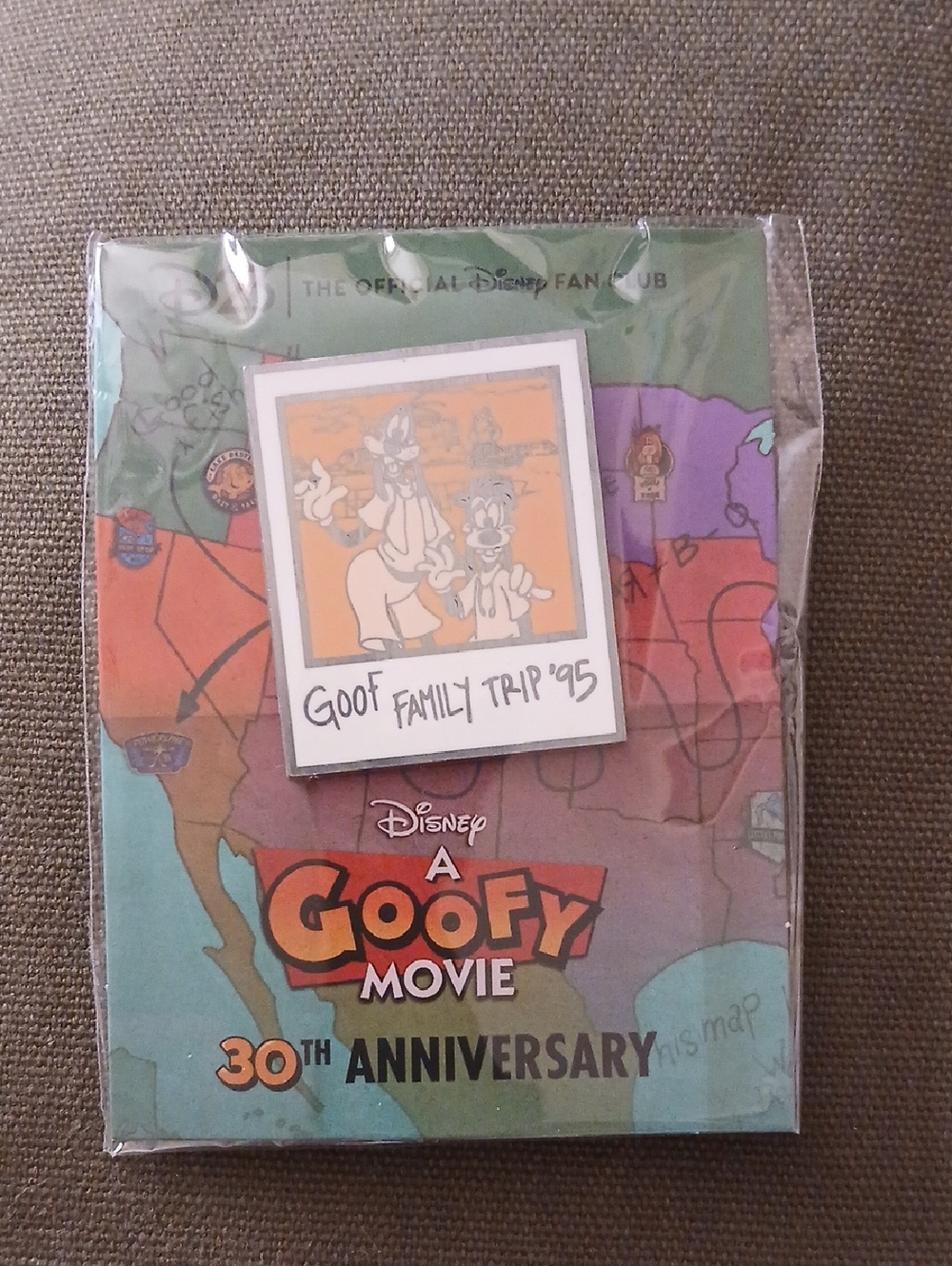 Disney D23 On the Road: A Goofy Movie 30th Anniversary Event Goofy & Max Pin NEW